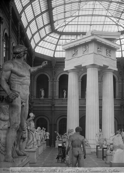 Ecole Nationale des Beaux-Arts, Palais des Etudes, il cortile di vetro, c.1890-99 da Adolphe Giraudon